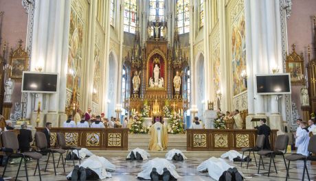 Święcenia kapłańskie w Katedrze pw. Opieki Najświętszej Maryi Panny