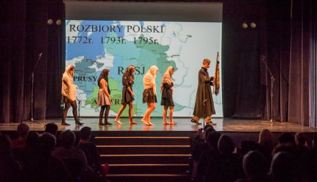 W Resursie Obywatelskiej odbyła się premiera spektaklu "Nie dostaliśmy Polski za darmo"