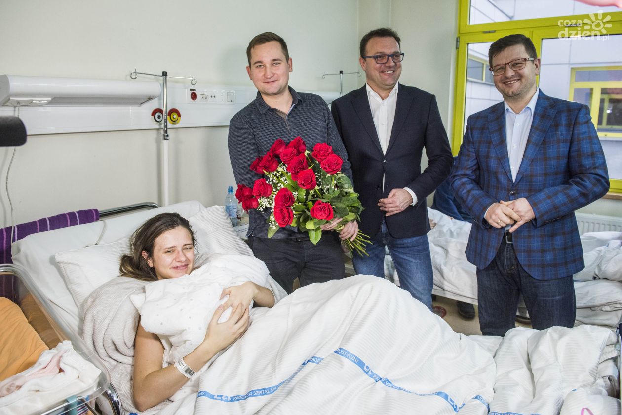 Prezydent odwiedził pierwsze dzieci narodzone w radomskim szpitalu (zdjęcia)