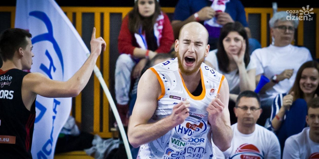 Adrian Bogucki w najlepszej piątce trzeciej kolejki Energa Basket Ligi