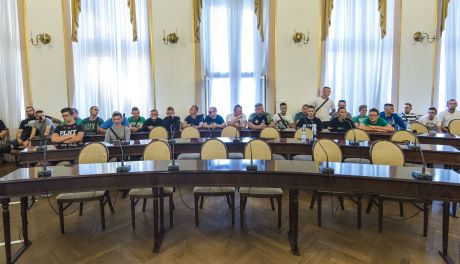 Czwartkowa sesja nadzwyczajna rady miejskiej w sprawie Radomskiego Centrum Sportu (zdjęcia)