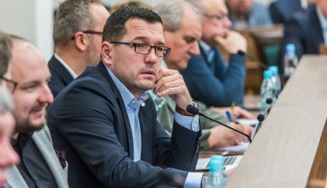 Łukasz Podlewski nowym szefem klubu radnych PiS