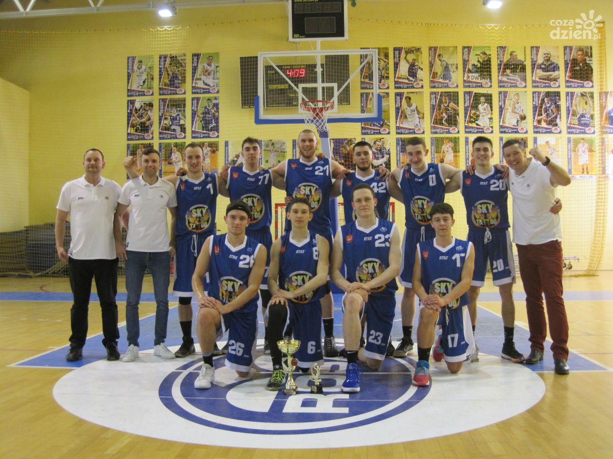 Asseco Arka U20 mistrzem Polski. Koszykarze RTK Basket na szóstym miejscu