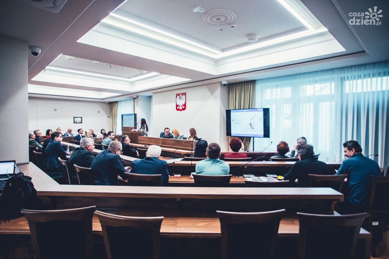 XXXVI. nadzwyczajna sesja Rady Miejskiej w Radomiu (zdjęcia)