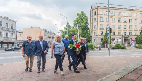 Radomska Lewica złożyła kwiaty pod pomnikiem Czerwca '76 (zdjęcia)