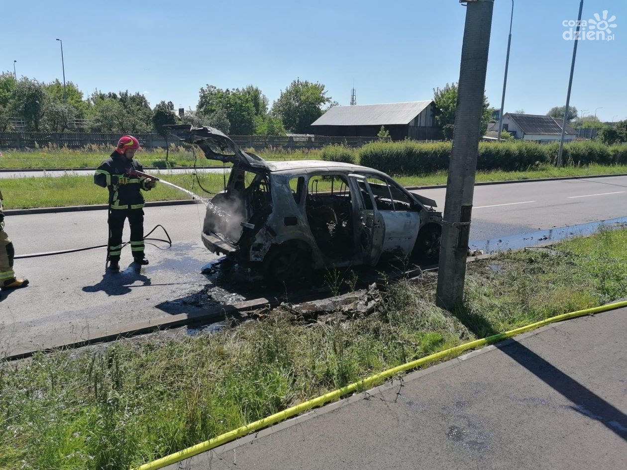Pożar samochodu na ul. Żółkiewskiego