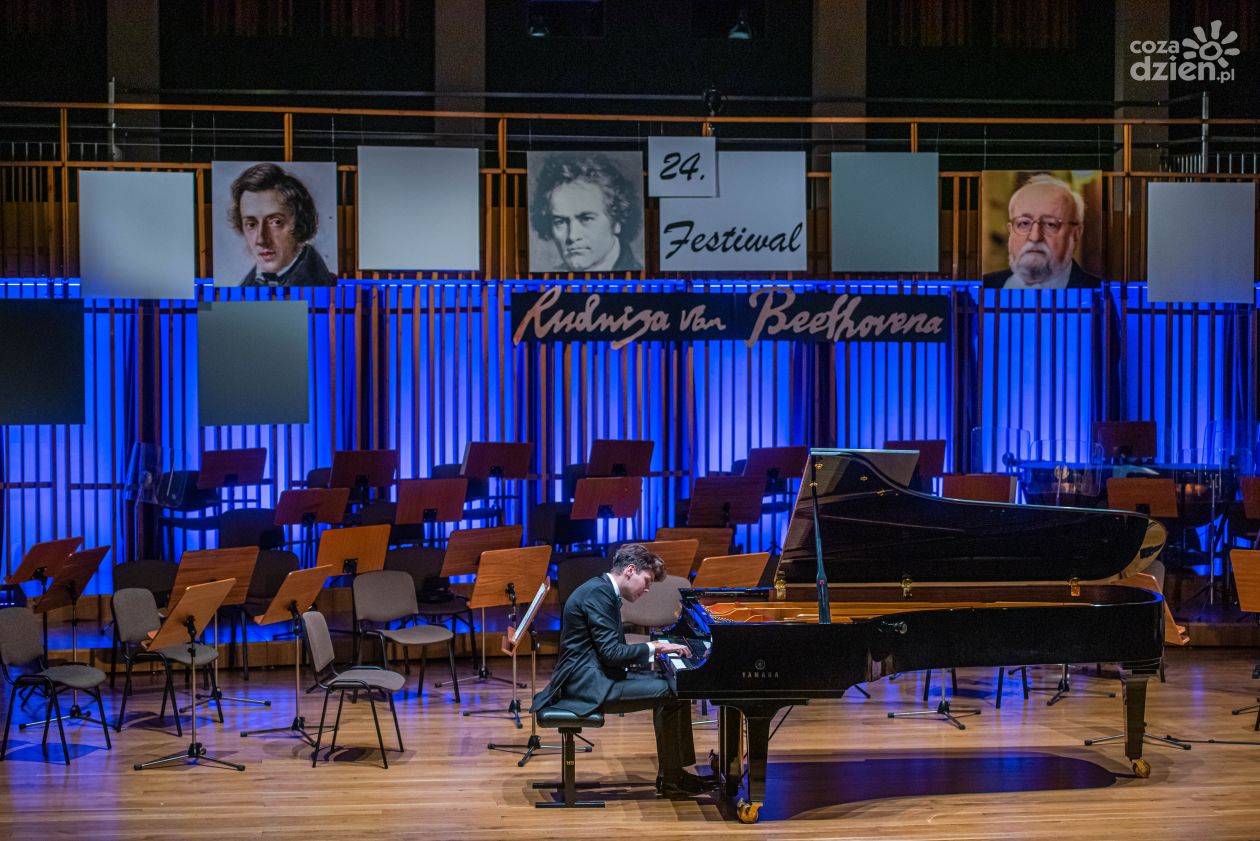 Koncert w ramach 24. Wielkanocnego Festiwalu Ludwiga van Beethovena (zdjęcia)