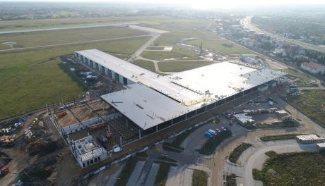 Postęp prac przy budowie radomskiego lotniska (zdjęcia)