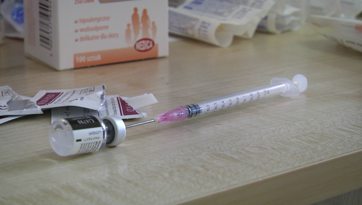 Szczepienia. Rusza rejestracja szczepień dla pacjentów 65+