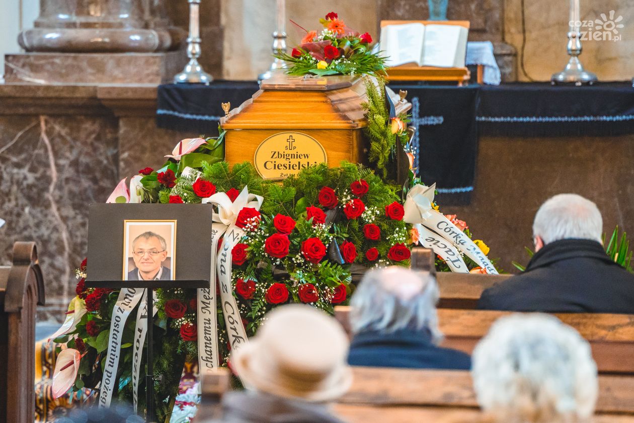 Pogrzeb Zbigniewa Ciesielskiego (zdjęcia)