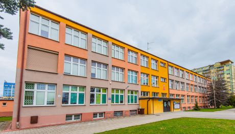 Ze szkolnej kroniki: Publiczna Szkoła Podstawowa nr 5 im. Marii Dąbrowskiej