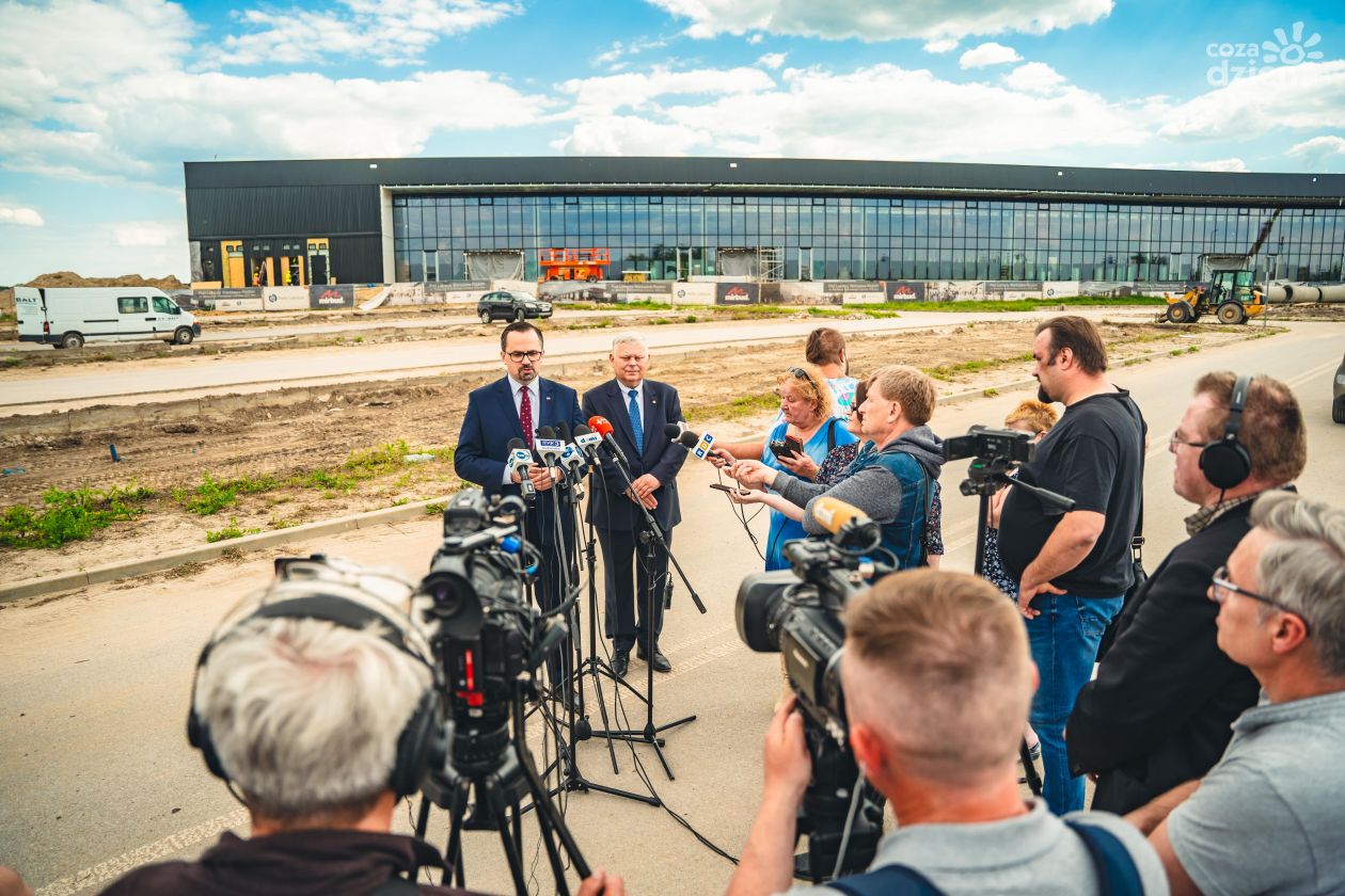 Konferencja na temat lotniska z udziałem Ministra Marcina Horały (zdjęcia)