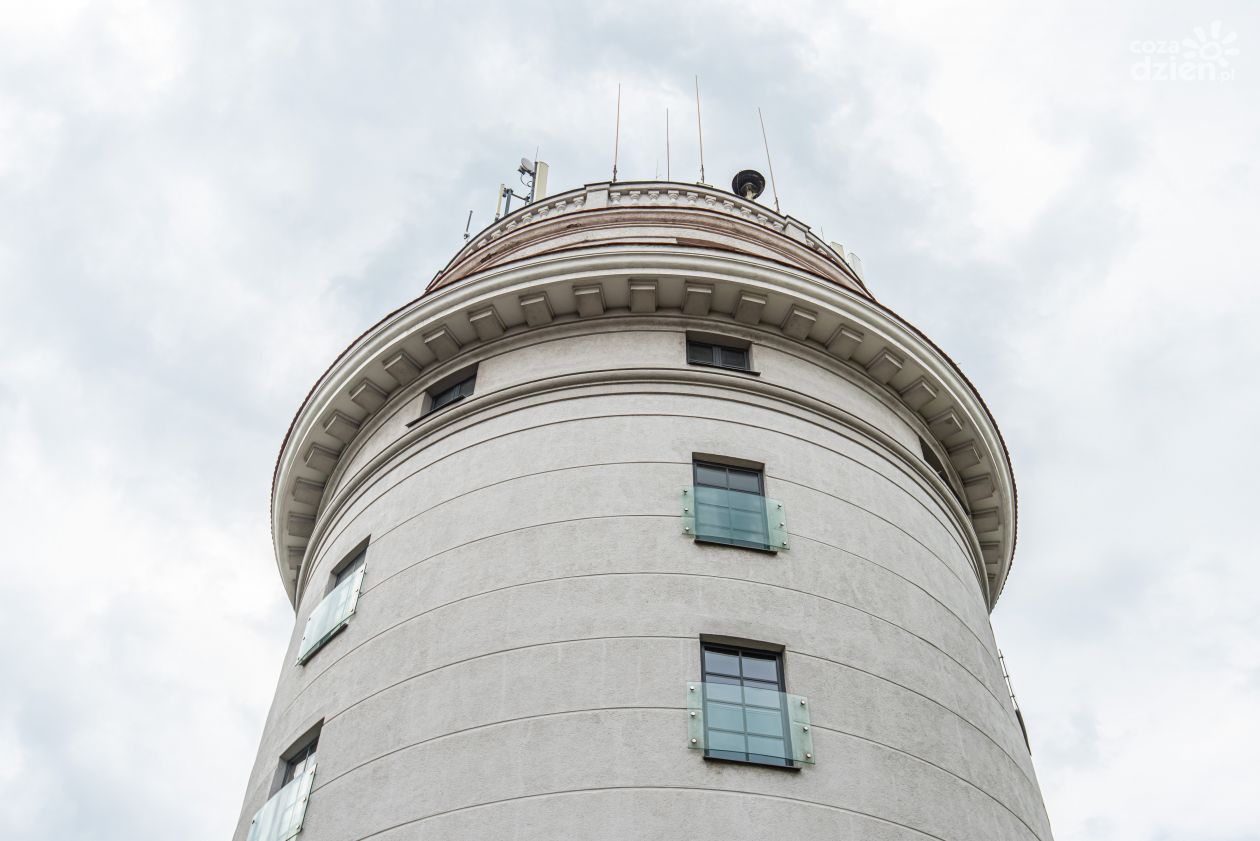 Spacerkiem po Radomiu. Wieża ciśnień przy ul. Słowackiego (zdjęcia)