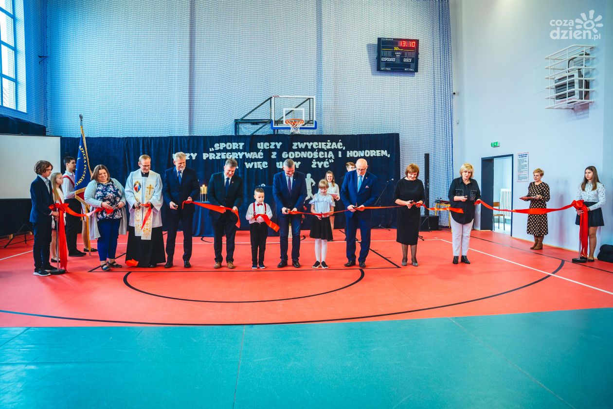 Otwarcie hali sportowej w Młodocinie Mniejszym (Zdjęcia)