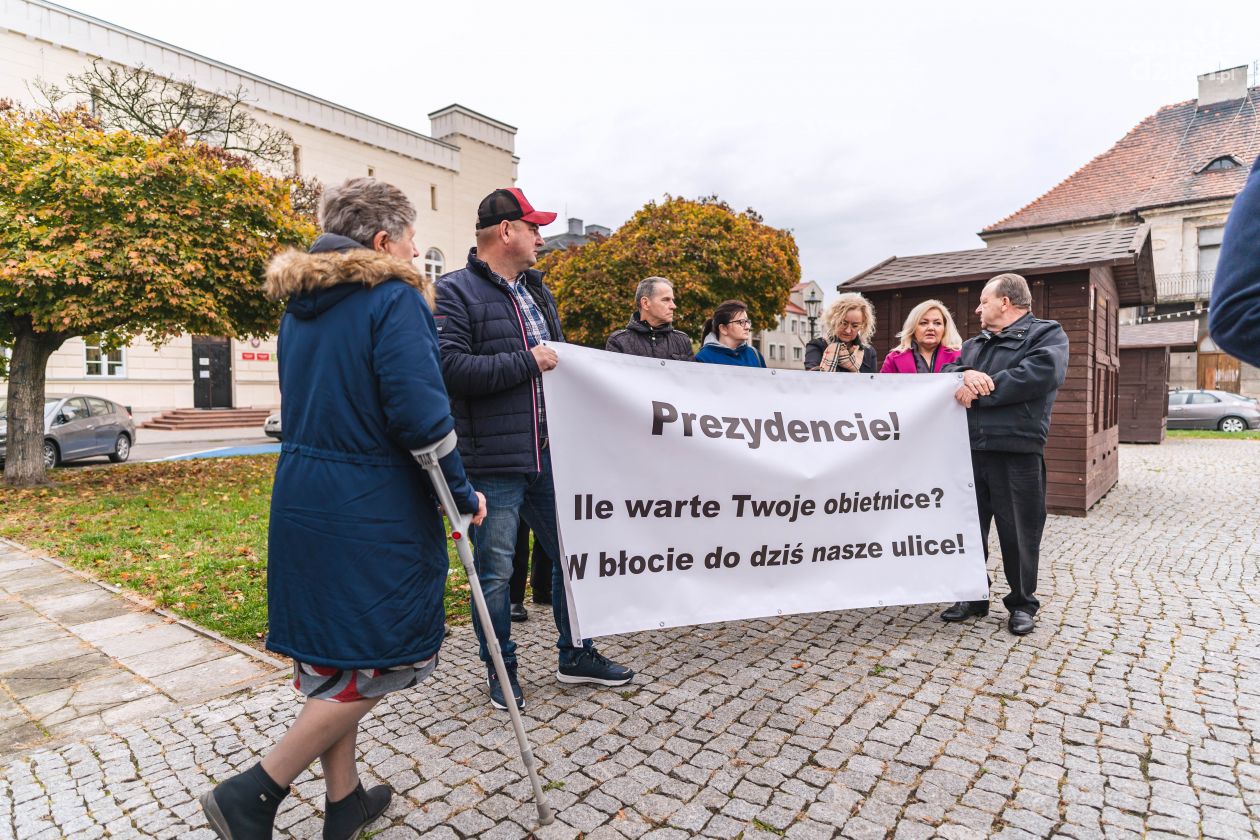 Konferencja radnych PiS oraz mieszkańców ulic Zgodnej i Piwnej (zdjęcia)