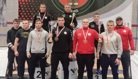 Pięć medali juniorów Olimpijczyka Radom w zapaśniczym Pucharze Polski