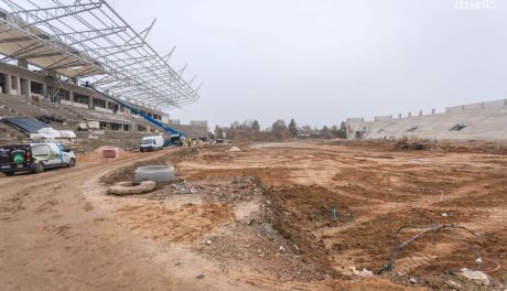 MOSiR będzie musiał podpisać kolejny aneks na budowę stadionu