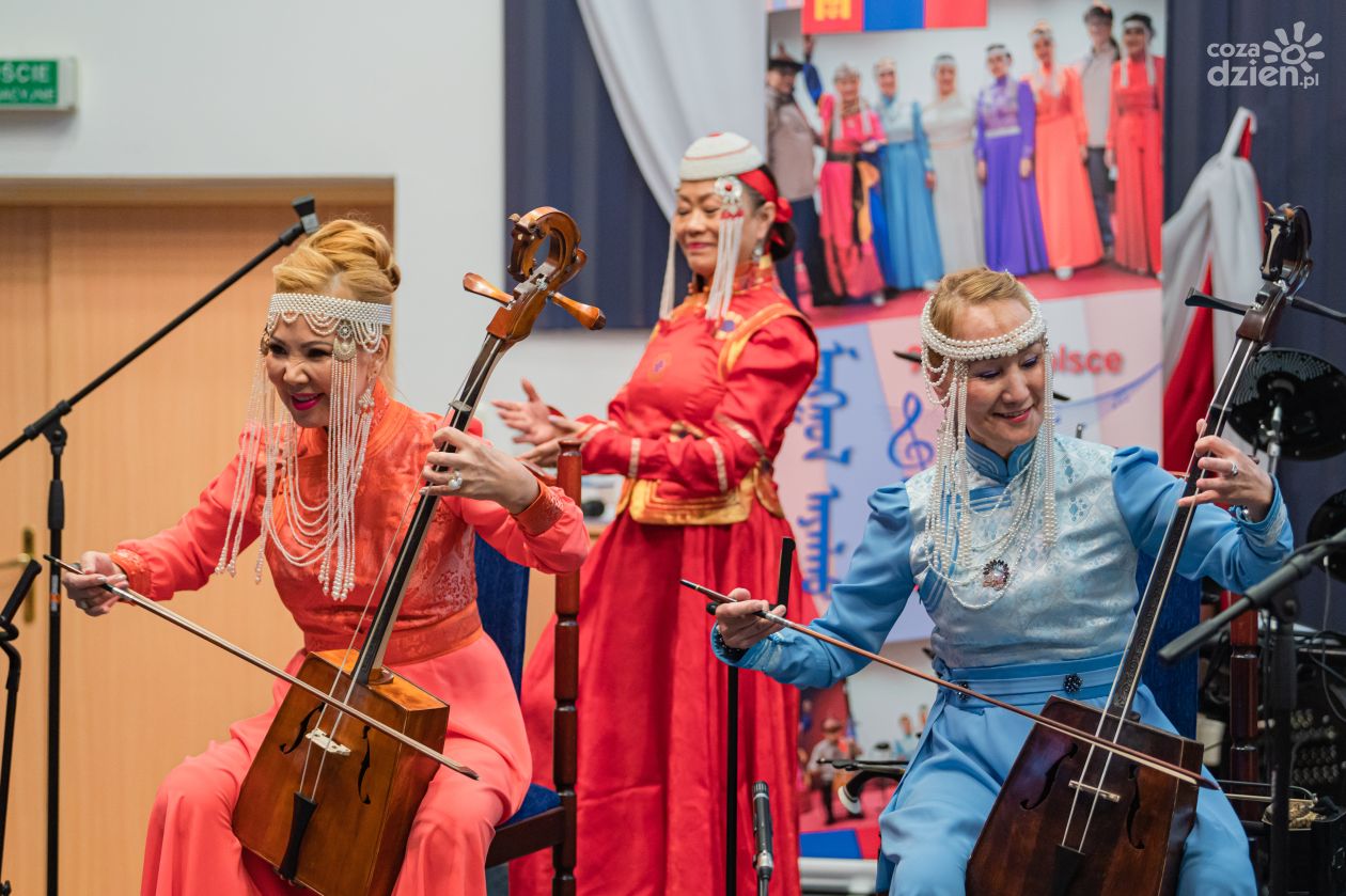 Inauguracja Mongolskiego Nowego Roku na UTH