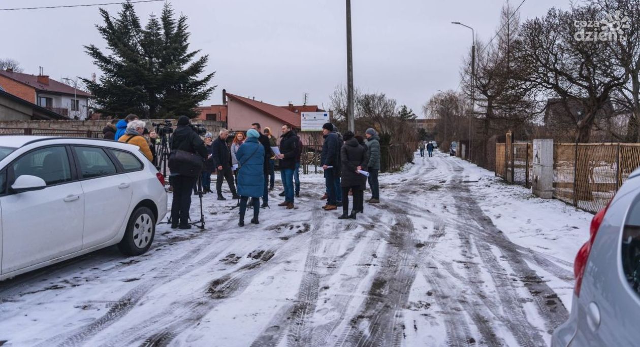 Mieszkańcy domagają się remontu ulicy Biegunowej i Frontowej. Co na to władze miasta?