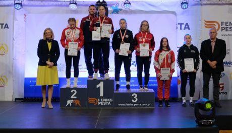 Natalia Zaręba z Olimpijczyka Radom z medalem zapaśniczych mistrzostw Polski