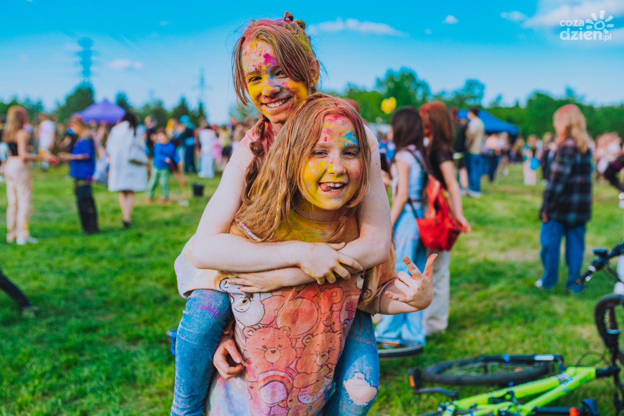 Kolor Fest - Dzień Kolorów Holi w Radomiu (zdjęcia)