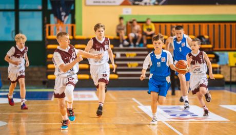 Mistrzostwa Polski koszykarzy U13. Piotrówka vs PGE Spójnia Stargard (zdjęcia)