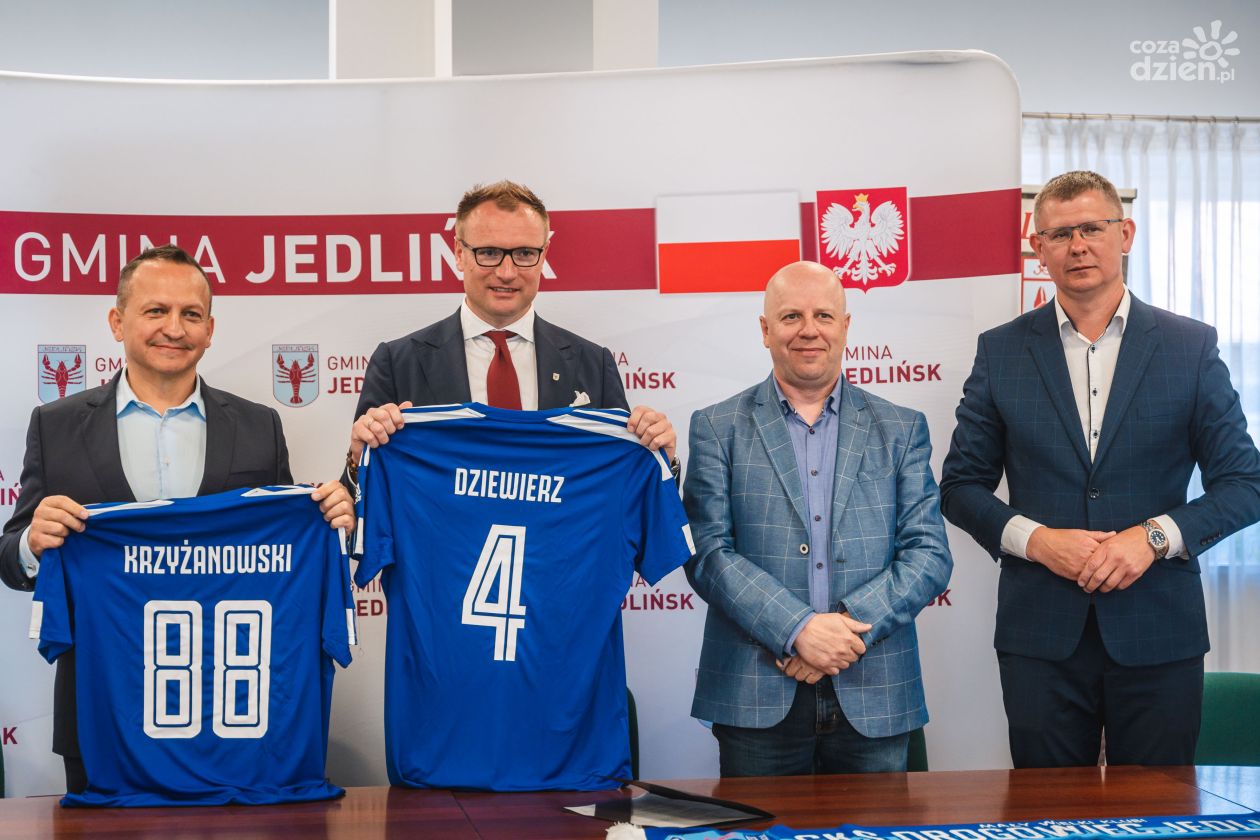 Nowy sponsor akademii piłkarskiej Drogowca Jedlińsk