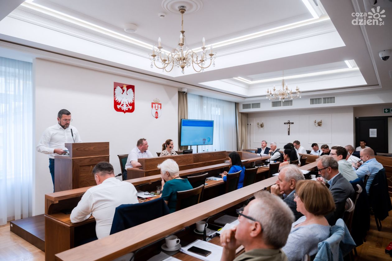 Sesja Rady Miejskiej w Radomiu (zdjęcia)