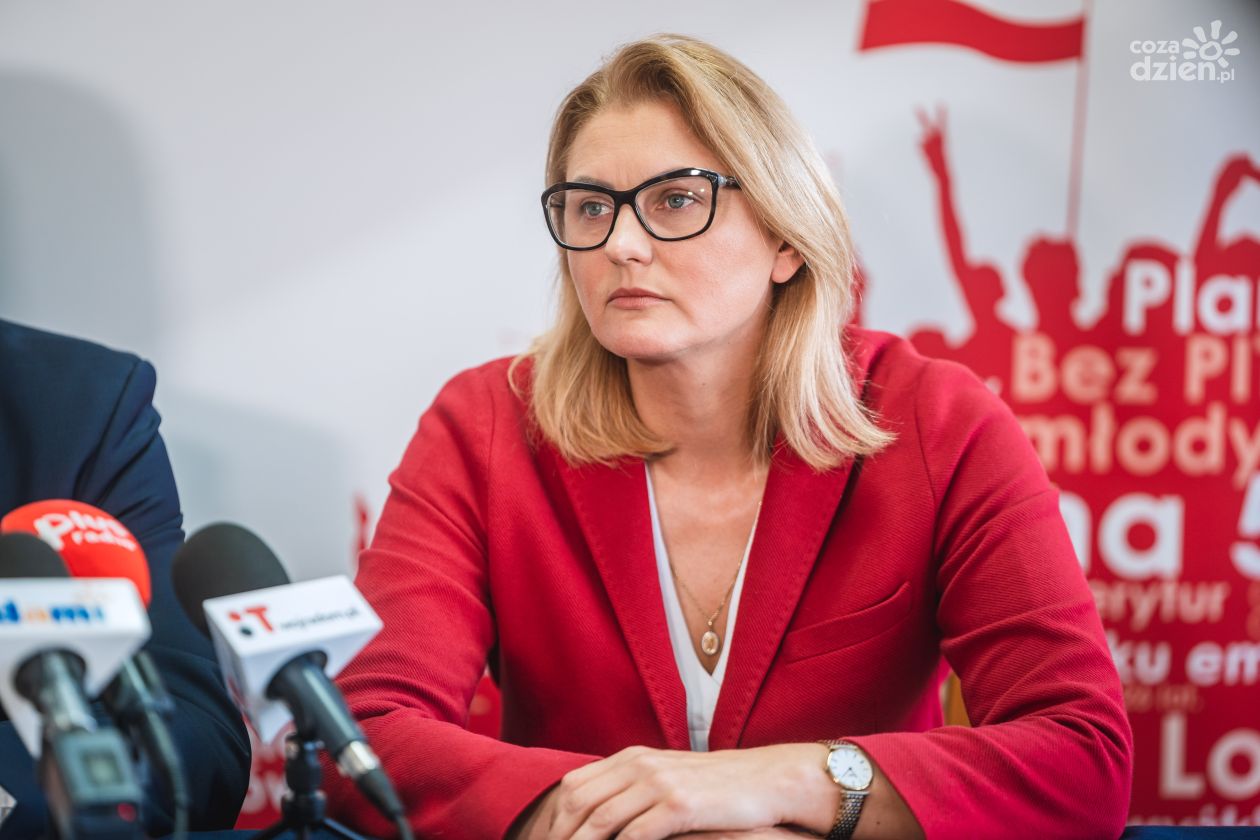 Agnieszka Górska brała udział w przepychankach ze strażą marszałkowską? Marszałek sejmu zapowiada jej ukaranie