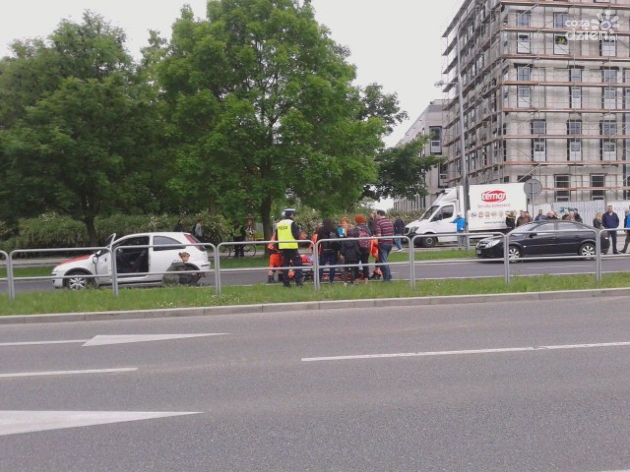 Siostry w wieku 9 i 12 lat potrącone na przejściu na ul. Warszawskiej
