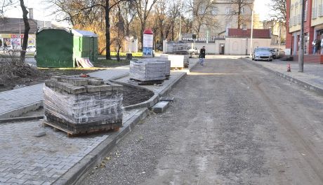 Trwa remont ulicy Koszarowej i fragmentu Warzywnej