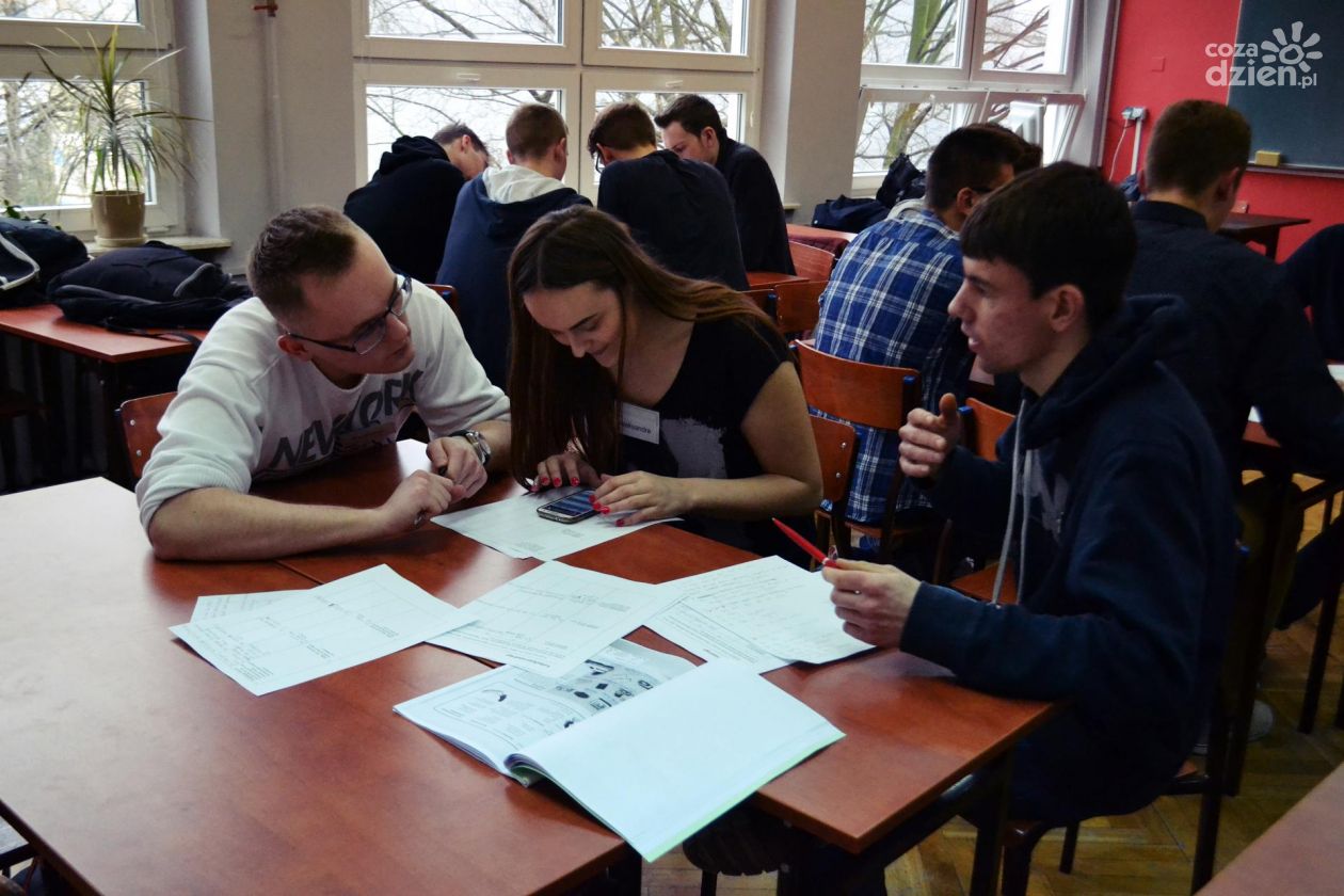 Niemieccy uczniowie uczą się zawodu w Radomiu