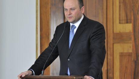 Andrzej Kosztowniak senackim doradcą